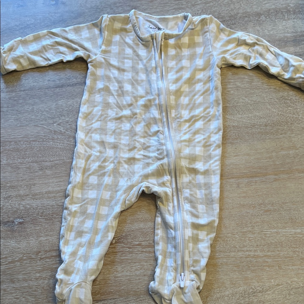 Dear Perli bamboo pajamas 3/6 months GUC